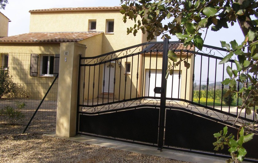 Location de vacances - Villa à Argilliers - portail