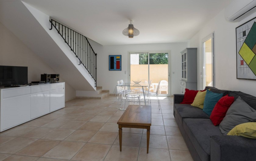 Location de vacances - Villa à Argilliers - séjour