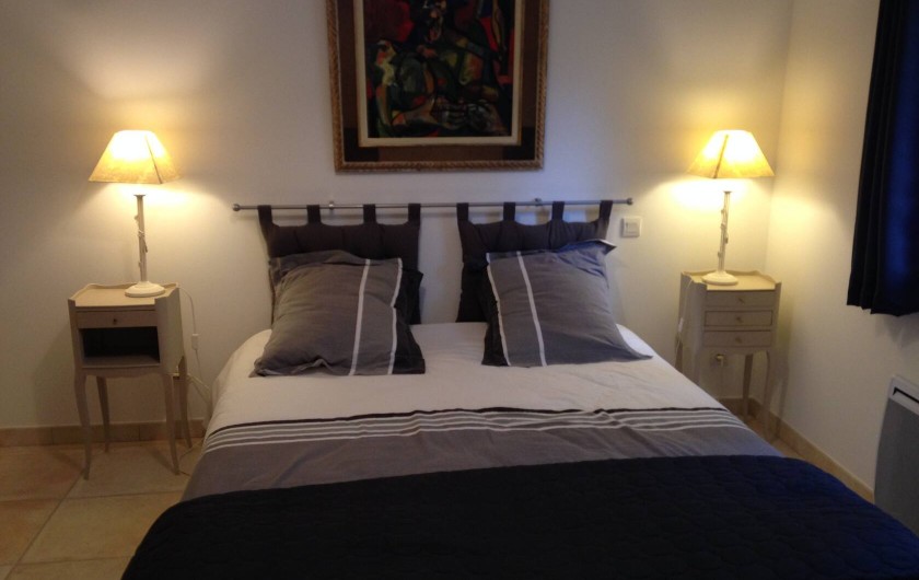 Location de vacances - Villa à Argilliers - chambre parentale