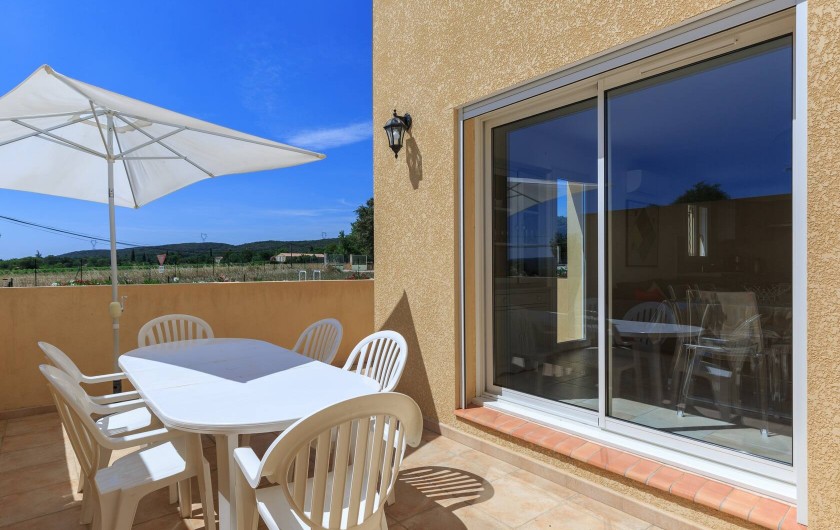 Location de vacances - Villa à Argilliers - terrasse