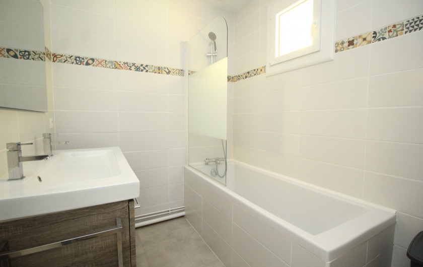Location de vacances - Villa à Port-Vendres - Salle de bain avec double vasques