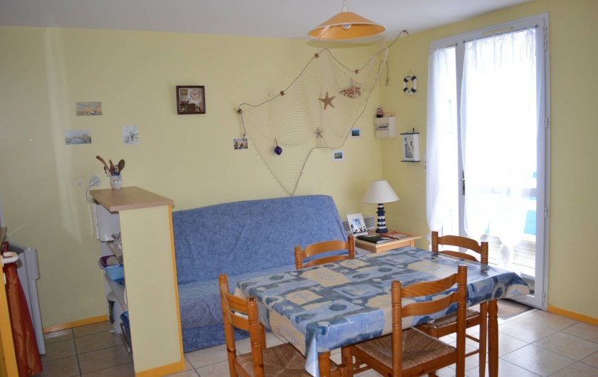 Location de vacances - Appartement à Longeville-sur-Mer - séjour avec canapé convertible