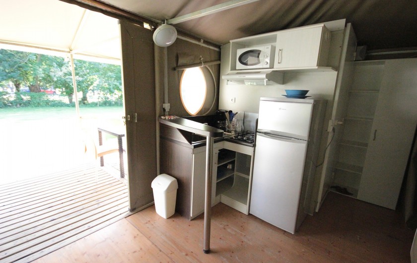 Location de vacances - Bungalow - Mobilhome à La Garette - Bungalow toilé 40m2 4 personnes  (cuisine)