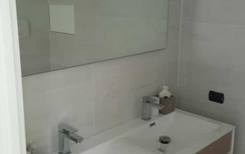 Location de vacances - Appartement à Naples - Une des quatre salles de bain