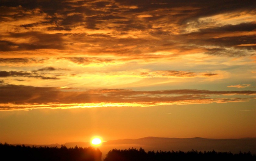 Location de vacances - Gîte à Saint-Pierre-de-Nogaret - Coucher de soleil