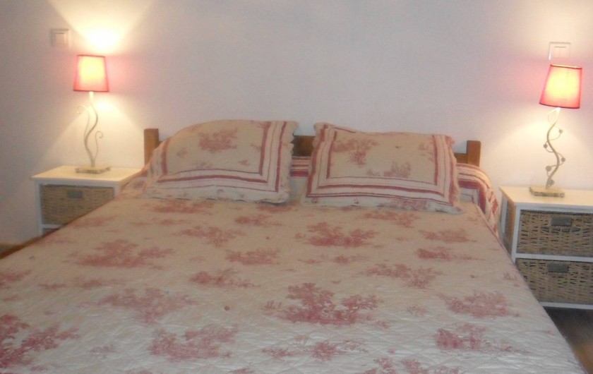 Location de vacances - Gîte à Saint-Pierre-de-Nogaret - Chambre "L'Aubrac" avec sa salle d'eau privative