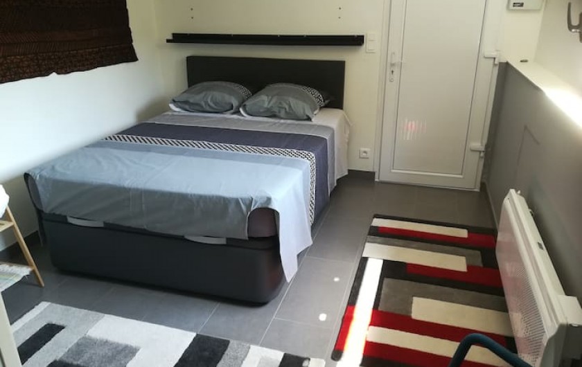Location de vacances - Maison - Villa à Saint-Nazaire - Chambre 2 dans la dépendance (lit 140)