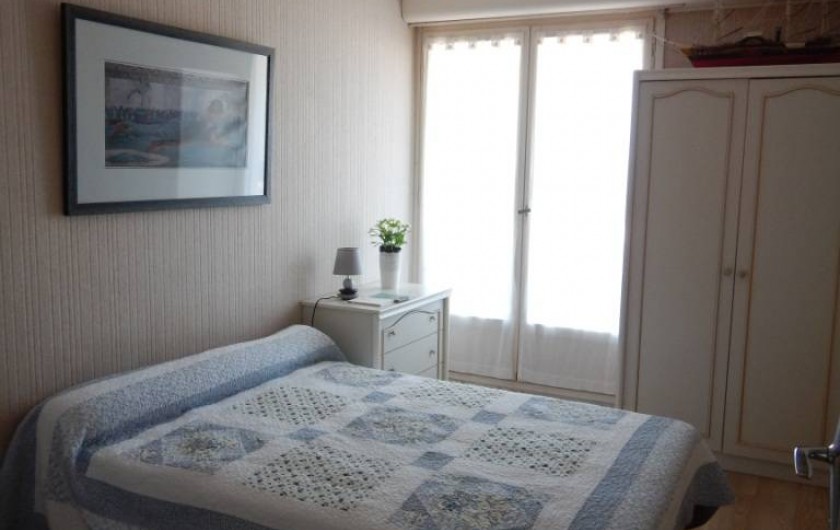 Location de vacances - Appartement à Courseulles-sur-Mer - Chambre à coucher