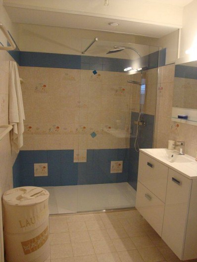 Location de vacances - Maison - Villa à Cahors - salle de bain