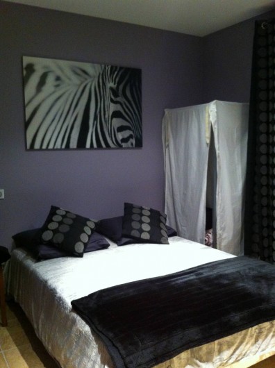 Location de vacances - Appartement à Évenos - chambre lit 2 places literie linge lit neuf