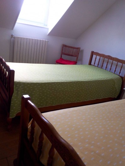 Location de vacances - Maison - Villa à Kersaint - Deux lits jumeaux dans la chambre N°2