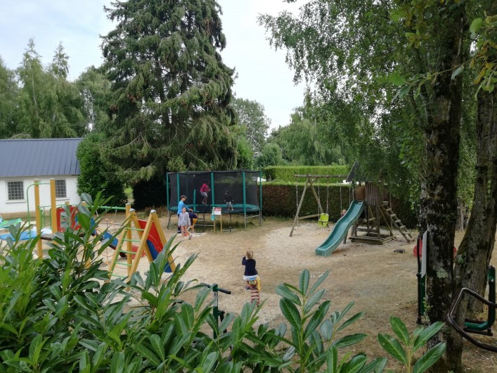 Location de vacances - Camping à Mézières-sous-Lavardin - Un espace conviviale et familial