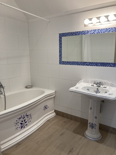 Location de vacances - Gîte à Neung-sur-Beuvron - salle de bain chambre Vénerie
