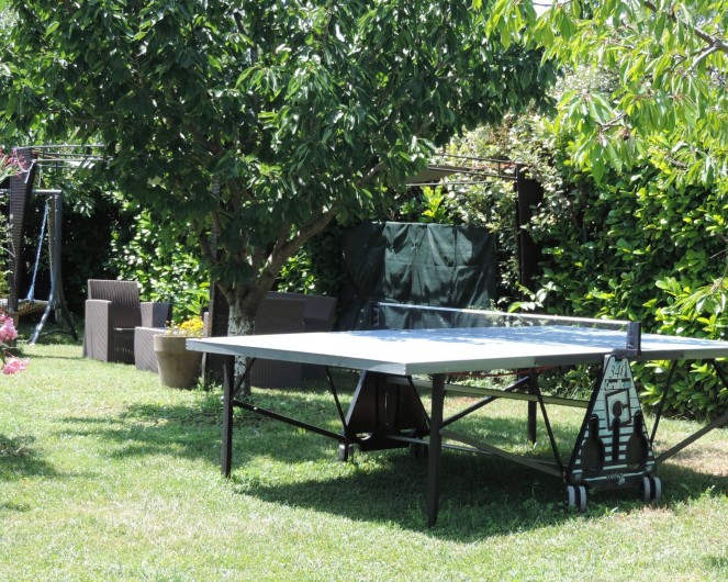 Location de vacances - Villa à Villecroze - COIN REPOS EXTERIEUR ET TABLE DE PING PONG