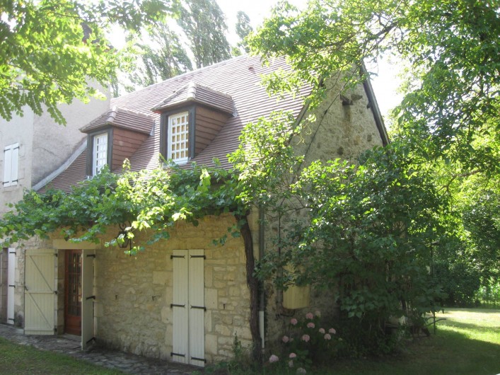 Location de vacances - Maison - Villa à Lacave - Votre façade côté piscine- (2013)