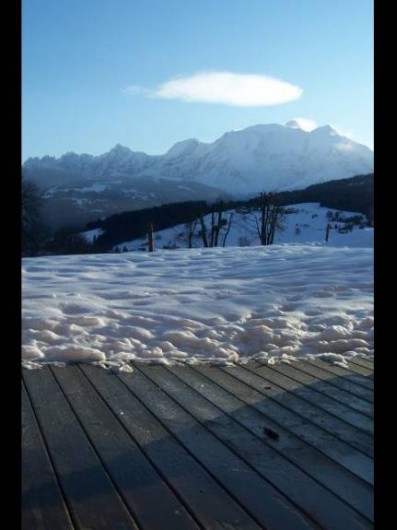Location de vacances - Appartement à Combloux - Face au Mont-Blanc et sans vis à vis.