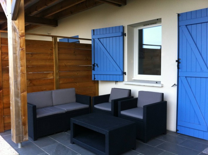 Location de vacances - Appartement à Saint-Julien-en-Born - salon de jardin en résine