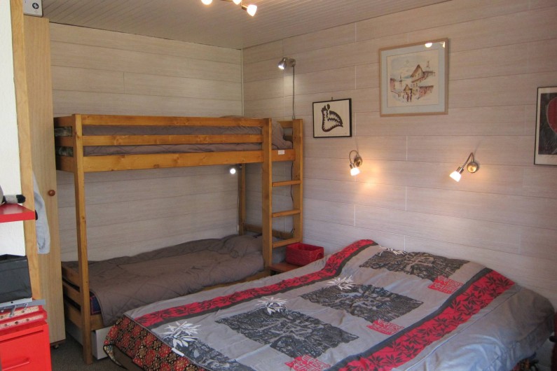 Location de vacances - Appartement à Tignes - Chambre à coucher
