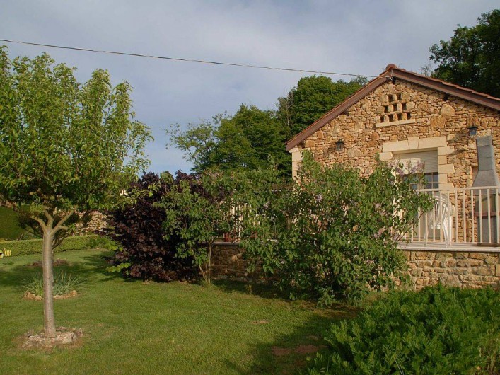 Location de vacances - Gîte à Prats-de-Carlux - Jardin coté terrasse