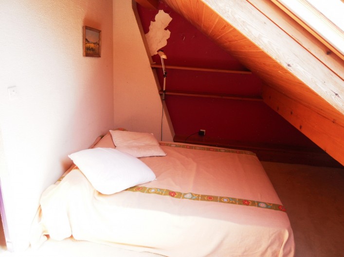 Location de vacances - Chalet à Saint-Bonnet-en-Champsaur - Chambre N° 6 Alcôve