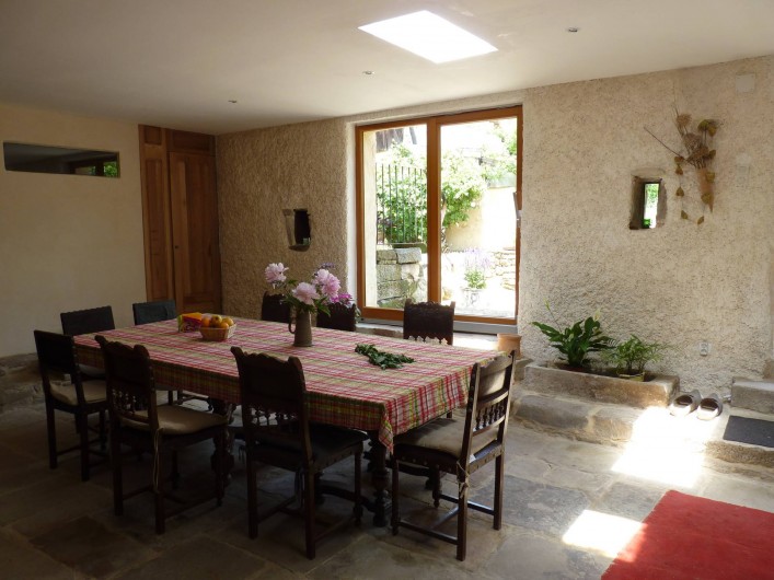 Location de vacances - Chambre d'hôtes à Bertrambois - La salle à manger.