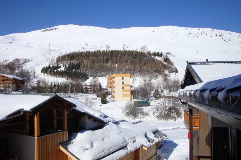 Location de vacances - Appartement à Les Deux Alpes - Au sud : vue sur l'Alpe de Mont de Lans