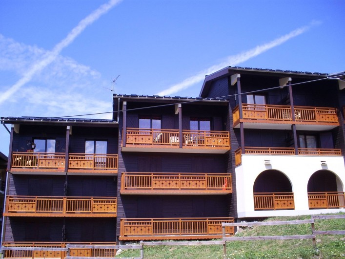 Location de vacances - Appartement à Les Deux Alpes - Vue du balcon sud . Appartement au 2ème étage