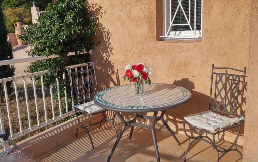 Location de vacances - Villa à Favone - Petite aire "Zen" pour déguster un bon café ...