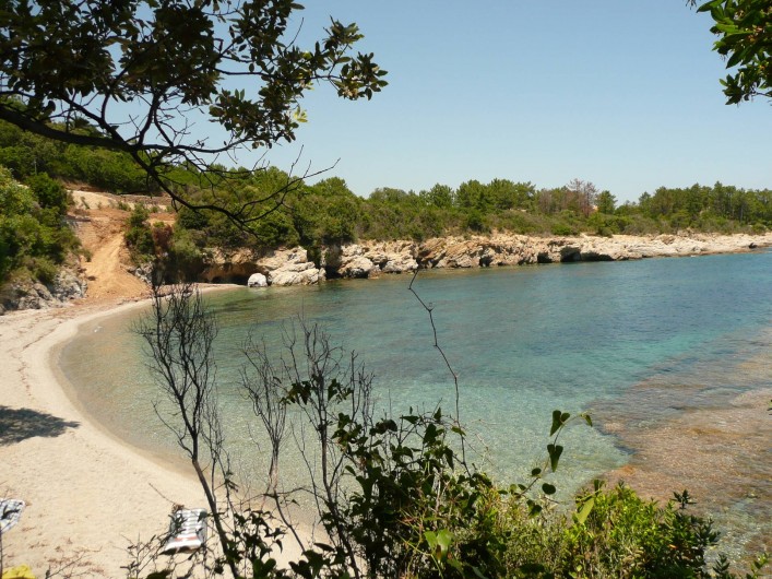 Location de vacances - Villa à Favone - Plage de sable à 5 mn à pieds de la villa