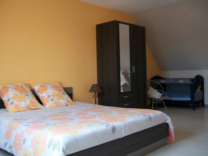 Location de vacances - Gîte à Saint-Omer - Chambre étage
