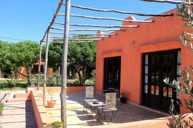 Location de vacances - Chambre d'hôtes à Agadir - terrasse d un des bungalows