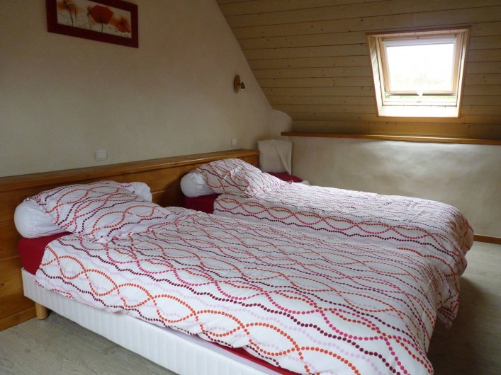 Location de vacances - Gîte à Plouégat-Moysan - La chambre avec 2 lits simples