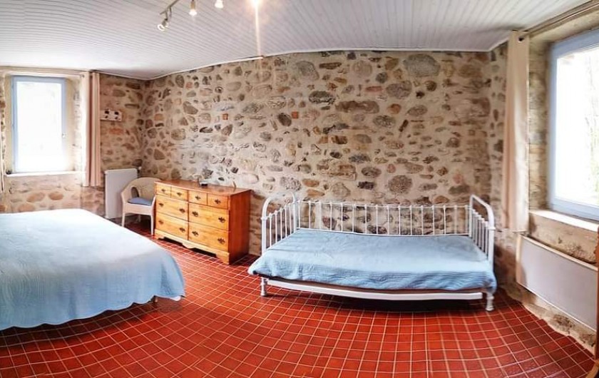 Location de vacances - Gîte à Eus - Chambre gîte Bleu