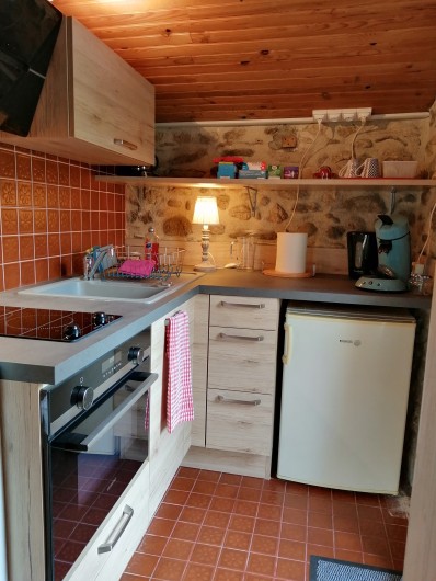 Location de vacances - Gîte à Eus - Cuisine gîte Rose