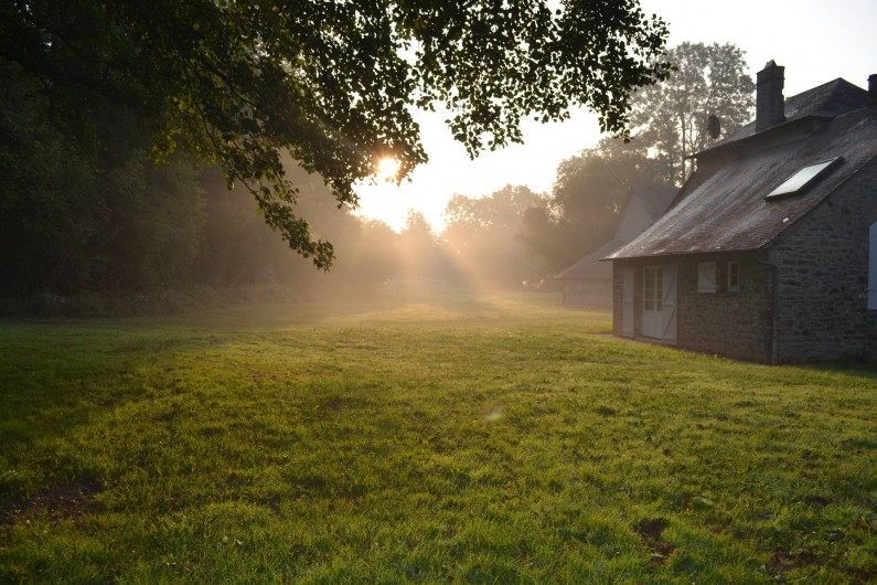 Location de vacances - Gîte à La Baconnière - Parc soleil levant