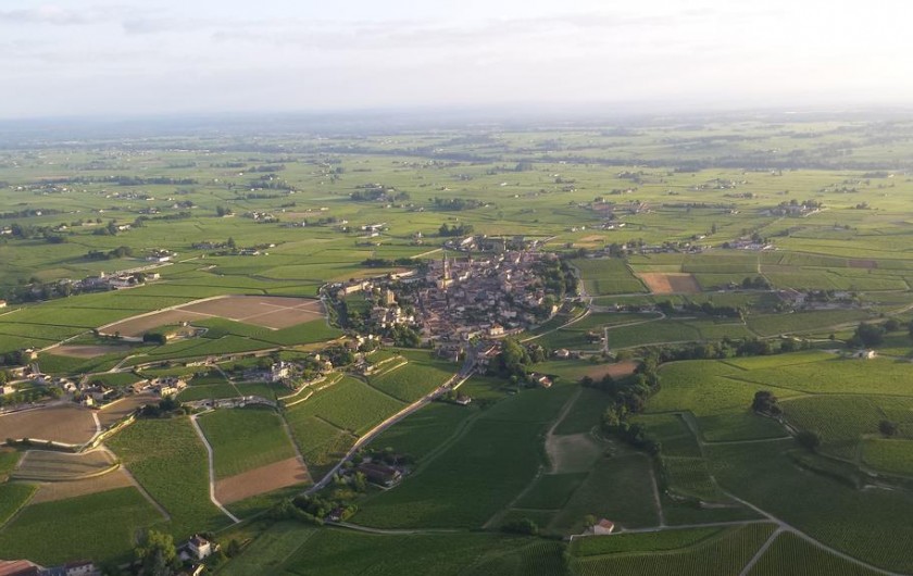 Location de vacances - Chambre d'hôtes à Laruscade - La Ferme du Ciel... vue du ciel !