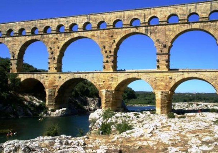 Location de vacances - Gîte à Boisset-et-Gaujac - A voir, le Pont du Gard