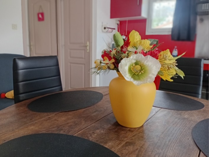 Location de vacances - Gîte à L'Isle-sur-la-Sorgue - A table !