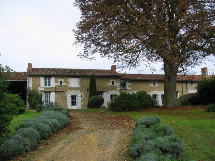 Location de vacances - Maison - Villa à Verrue - Vue générale de la maison