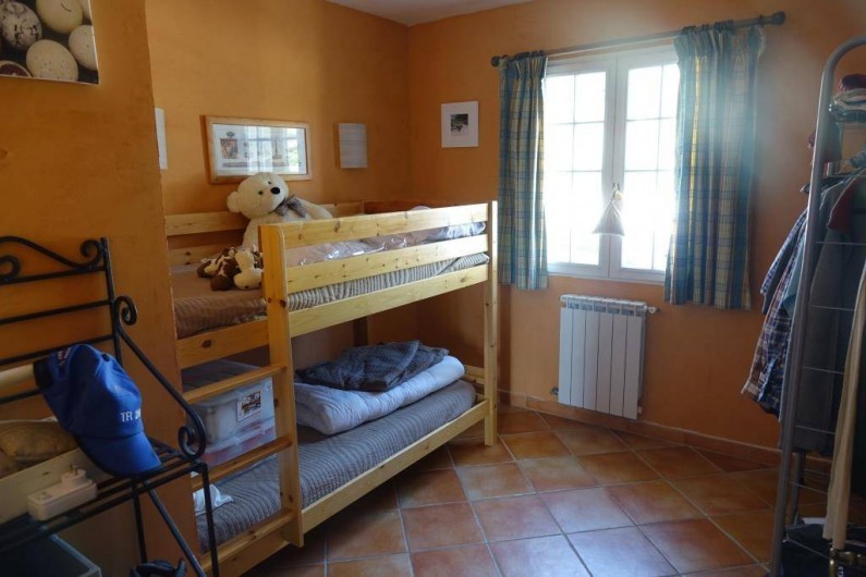 Location de vacances - Villa à Saint-Pierre-de-Vassols - Chambre Bedoin