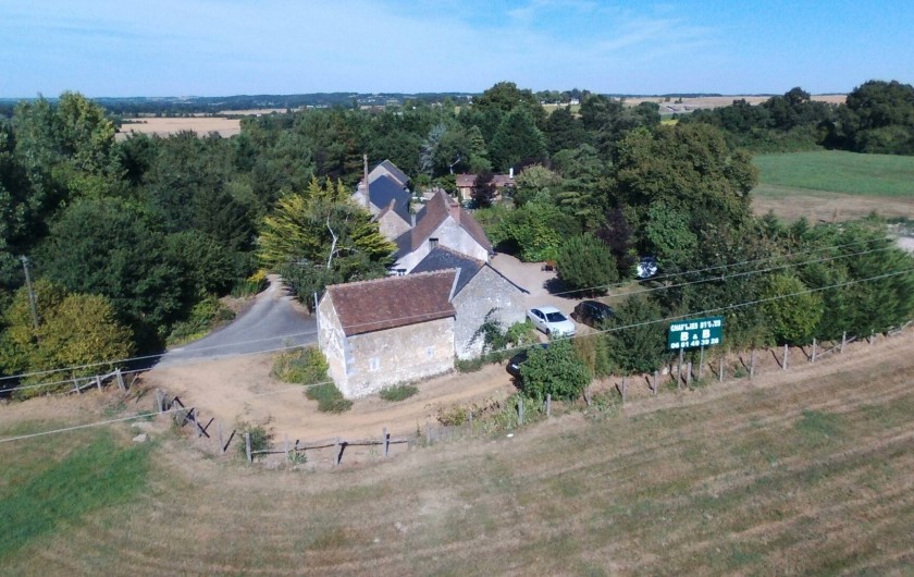 Location de vacances - Chambre d'hôtes à Dissay-Sous-Courcillon - vue de aérienne de la propriété