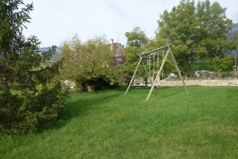Location de vacances - Gîte à Saou - Gîtes de Grange Rouge les balançoires