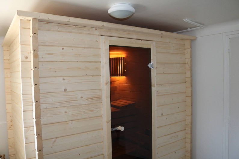 Location de vacances - Studio à Aix-les-Bains - la cabine sauna dans la salle de sport