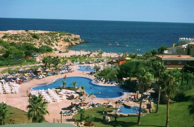 Location de vacances - Villa à L'Ametlla de Mar - Plage et piscines a 100 metres.