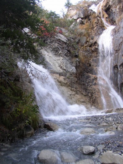 Location de vacances - Gîte à Méolans-Revel - les cascades