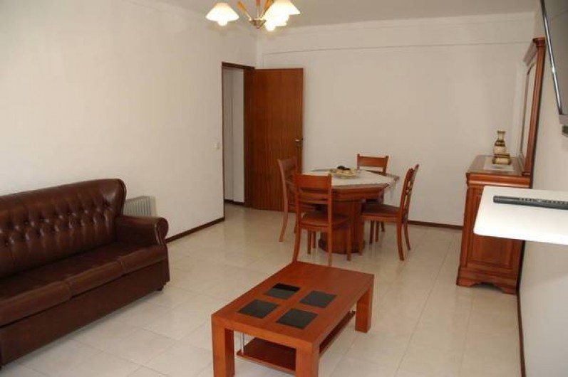 Location de vacances - Appartement à Faro - Salle/salon donnant ver le coulois