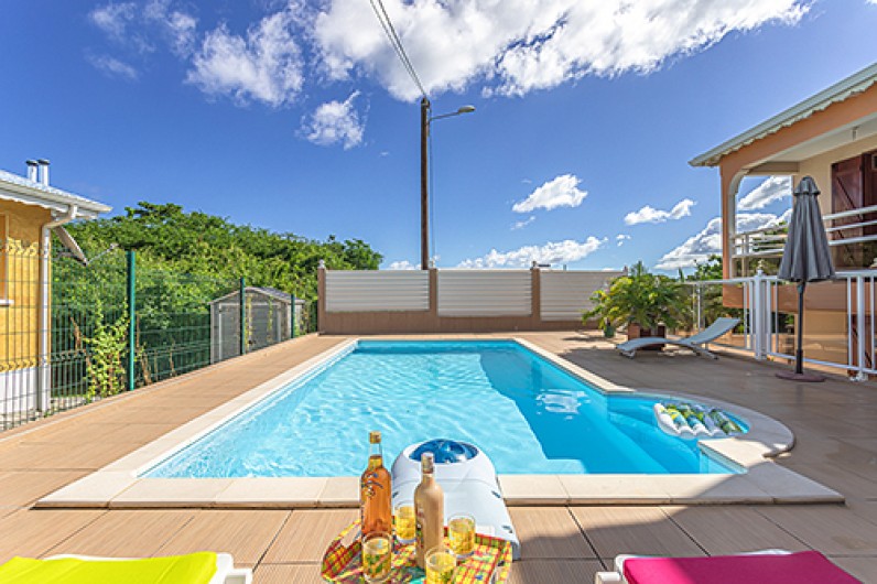 Location de vacances - Maison - Villa à Le Moule - Piscine