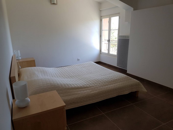Location de vacances - Mas à Lorgues - Chambre 3 avec lit double 160 x 200