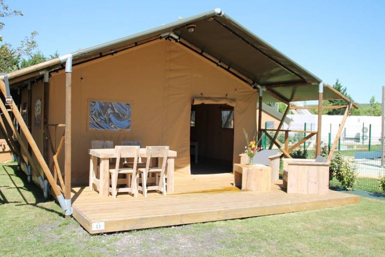 Location de vacances - Camping à Semussac - Tente LODGE
