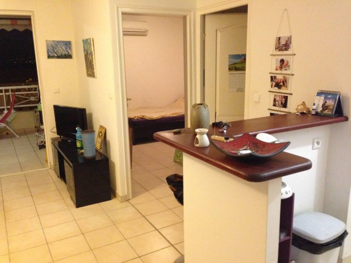 Location de vacances - Appartement à Les Trois-Îlets - Vue en entrant dans l'appartement